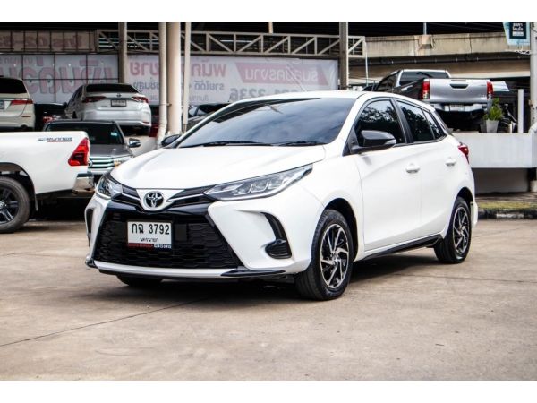 โตโยต้าชัวร์ ฟรีดาวน์ ผ่อนเดือนละ 7xxx บาท Toyota Yaris 1.2 Sport A/T ปี 2021